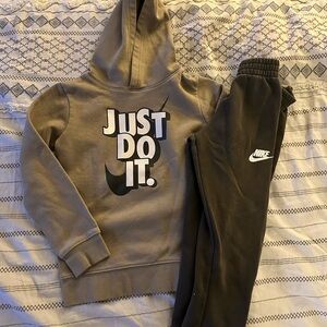 Nike Kids Tan/green Hoodie and Joggers Set
